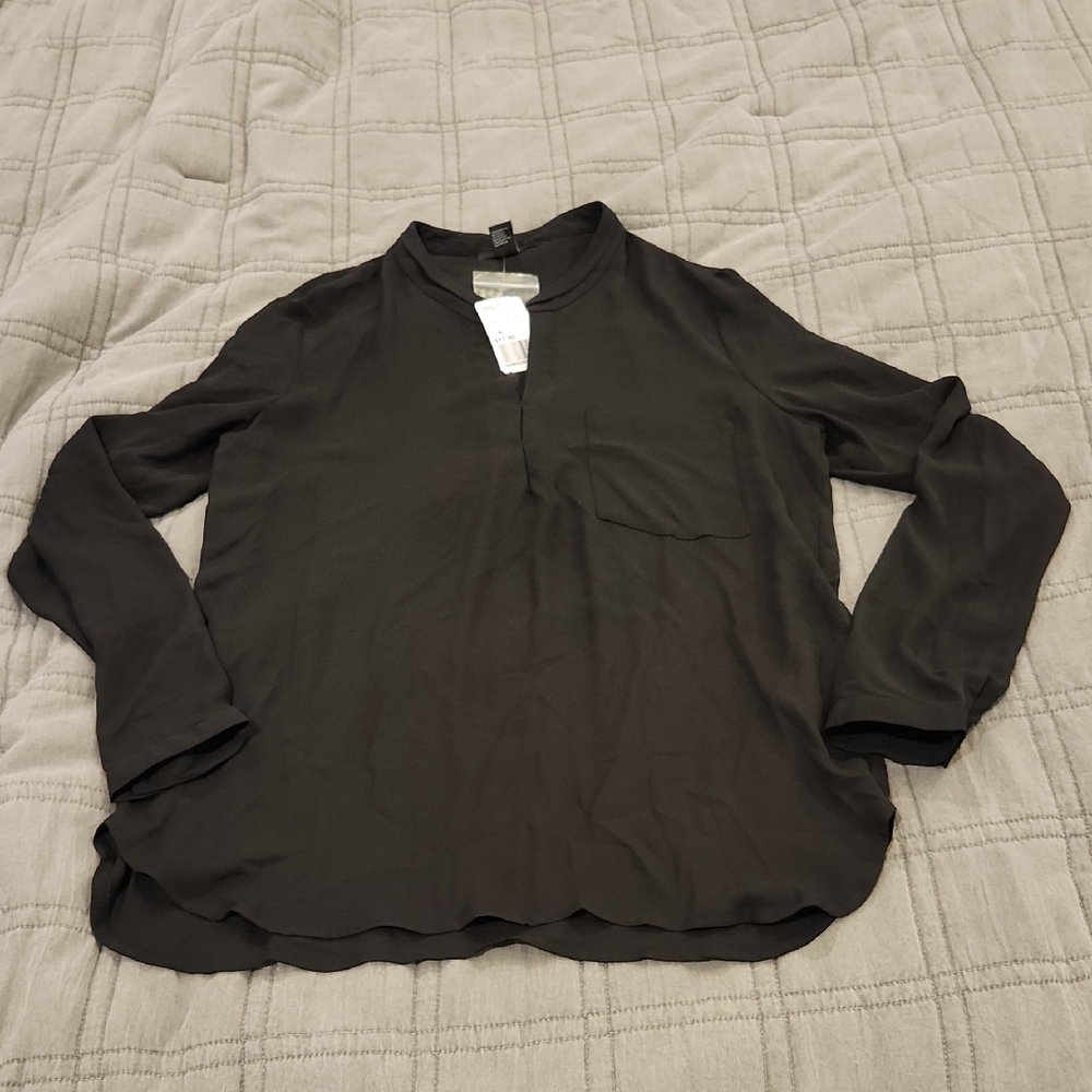 Forever 21 Elegant Black Long Sleeve Blouse Size M, New With Tags!